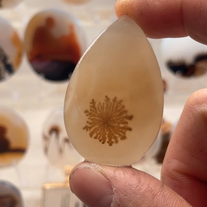 未镶嵌吊坠(不含链)玛瑙/玉髓