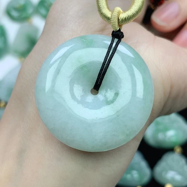 翡翠颈饰未镶嵌纯天然翡翠a货