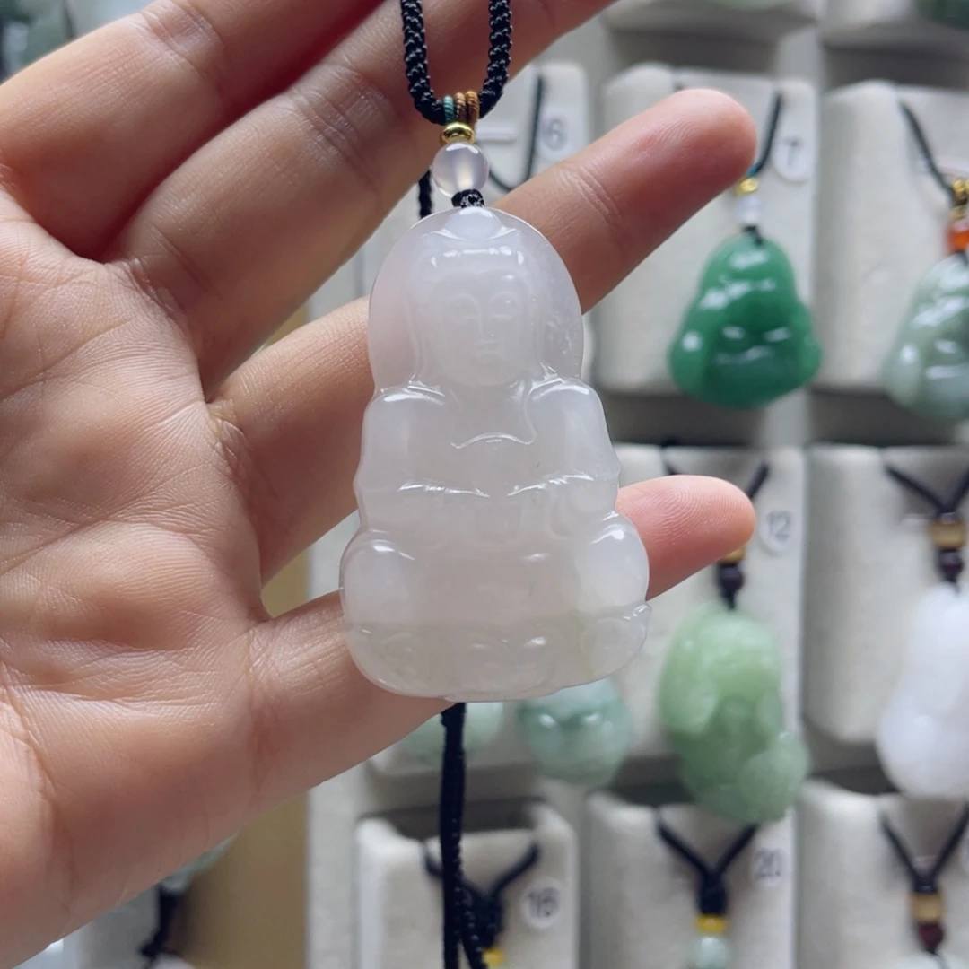 石英质玉未镶嵌颈饰