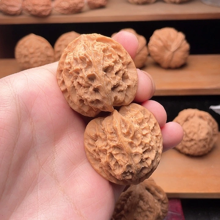 吊坠文玩核桃39全品毕业原装红皮苹果园