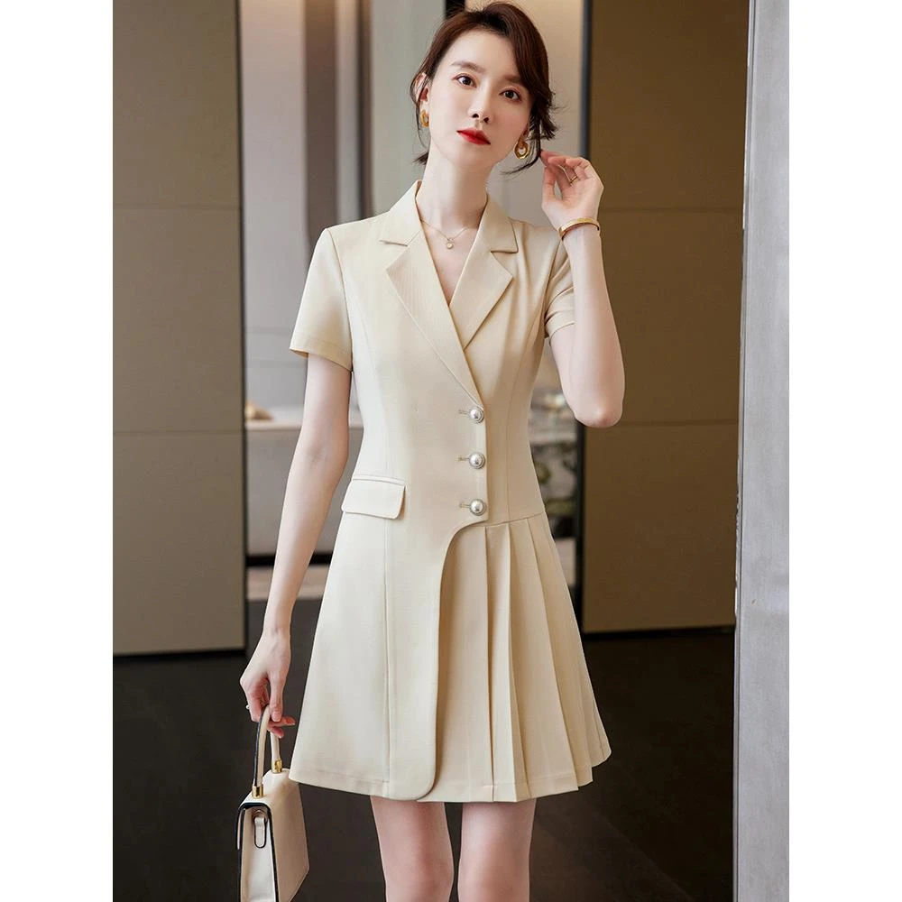 短袖显瘦连衣裙女士春夏季新款设计感洋气气质百褶裙子小个子修身