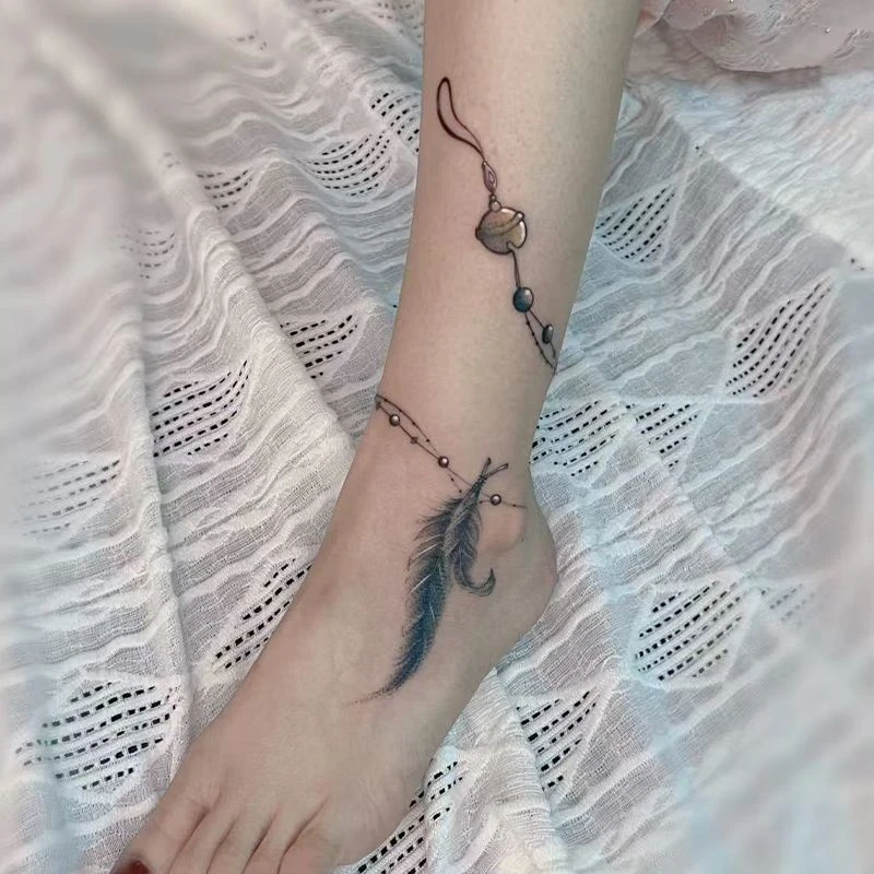 好运铃铛彩色羽毛纹身贴纸ins防水辣妹脚踝手腕手臂锁骨持久遮疤