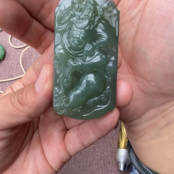 ༺***༻和田玉未镶嵌颈饰