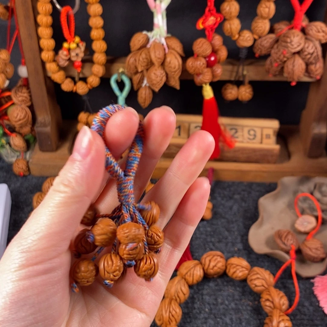 吊坠桃核桃枭挂件