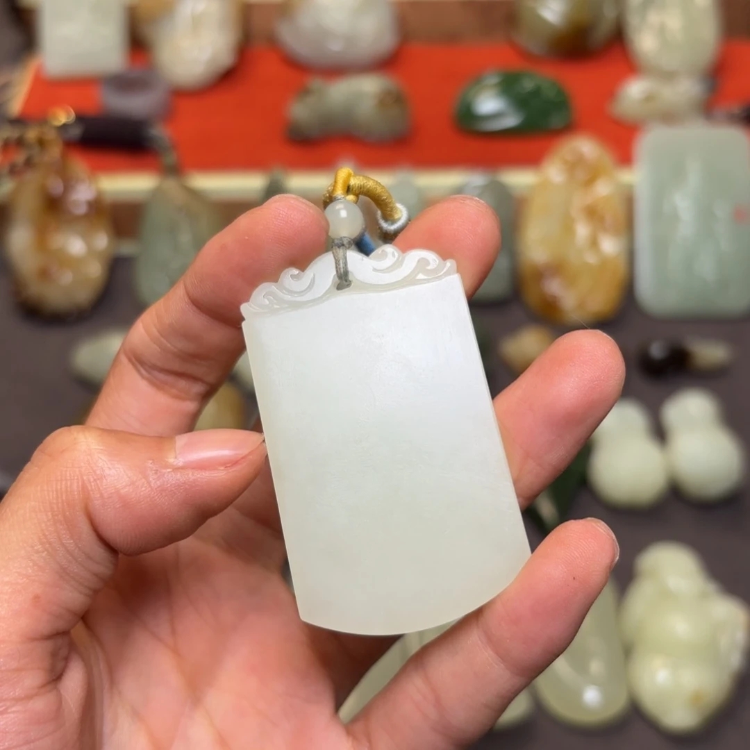 和田玉未镶嵌颈饰陪****站