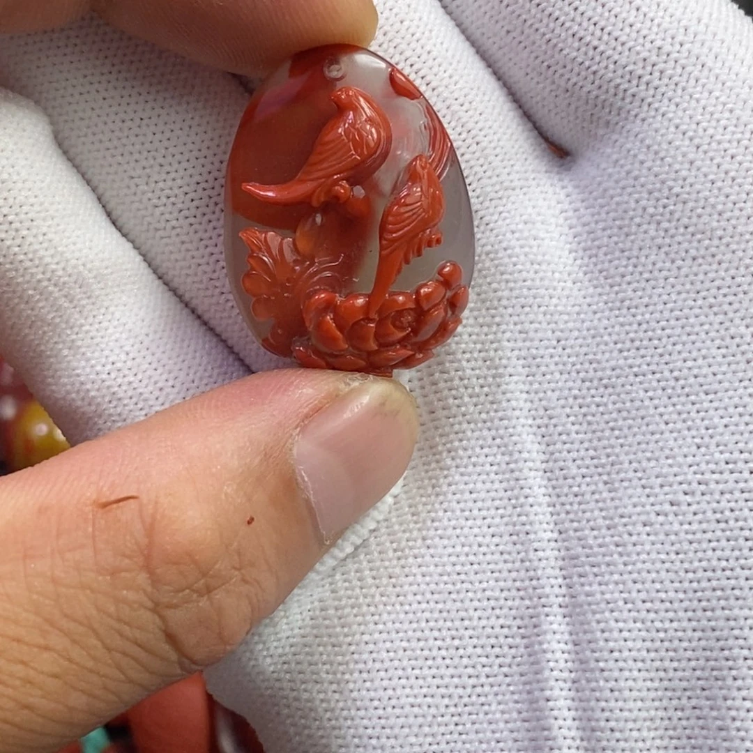 未镶嵌吊坠南红玛瑙