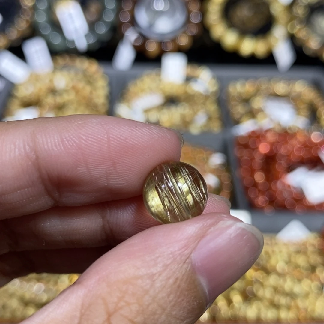 囊***玉未镶嵌珠宝半成品水晶芊