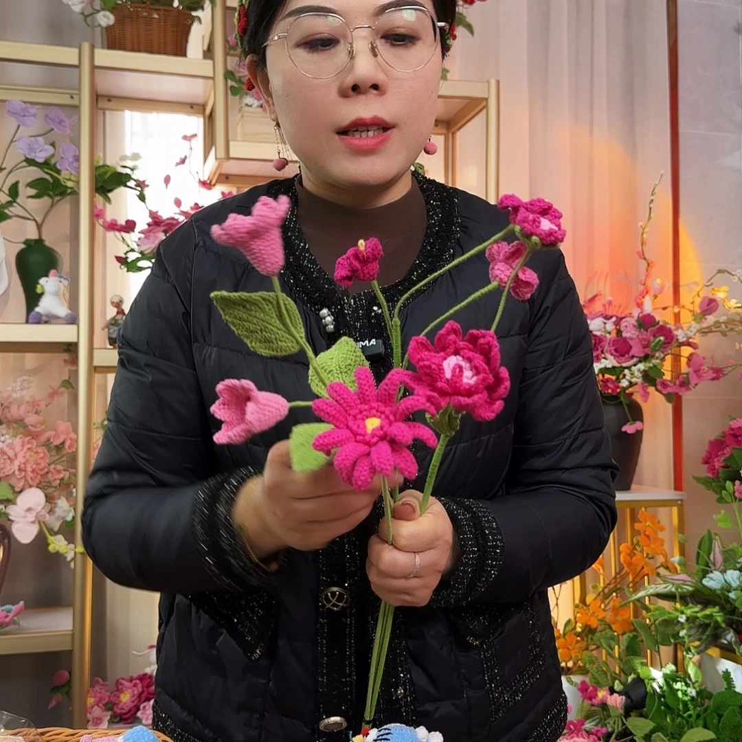 手工钩织设计花束