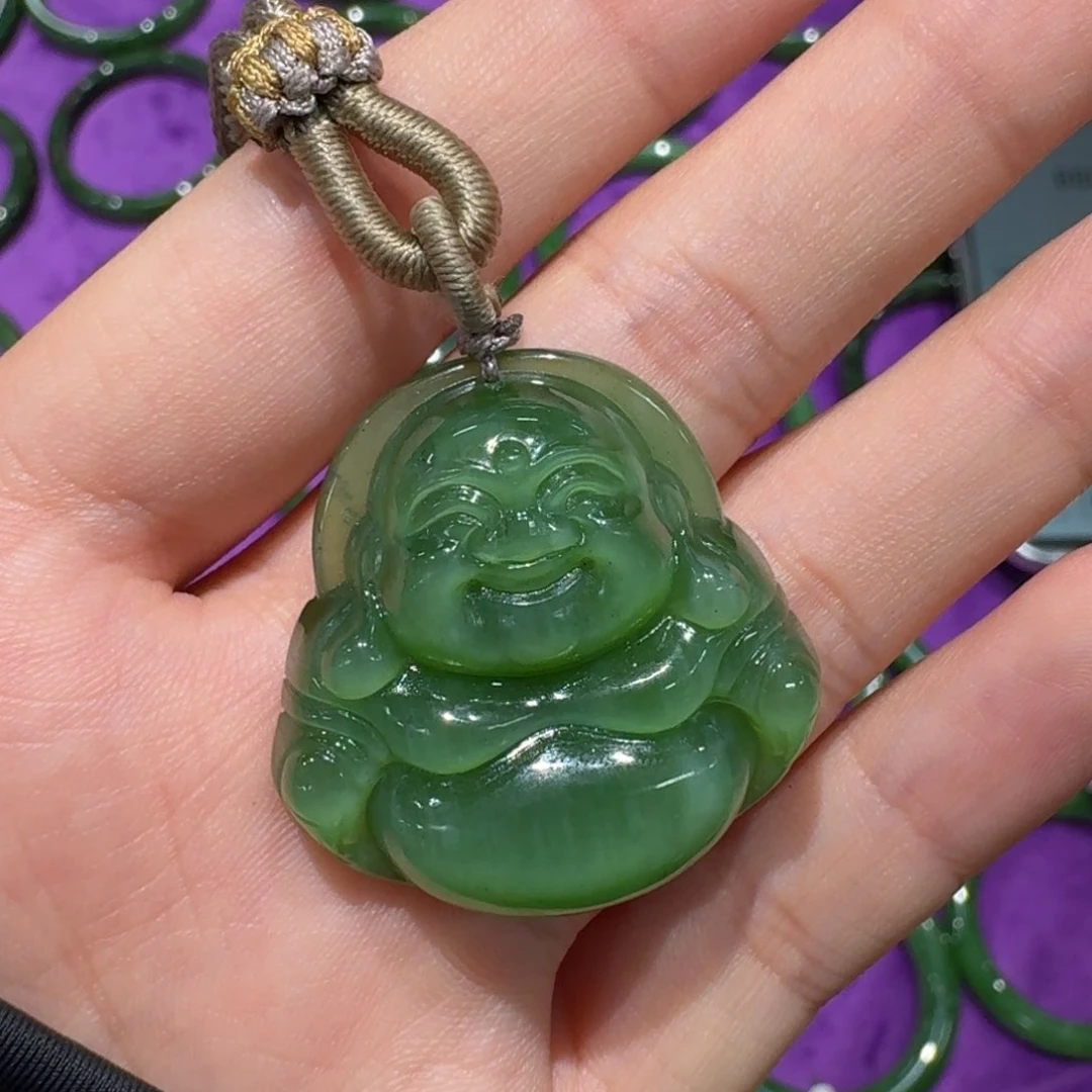 景***人和田玉未镶嵌颈饰