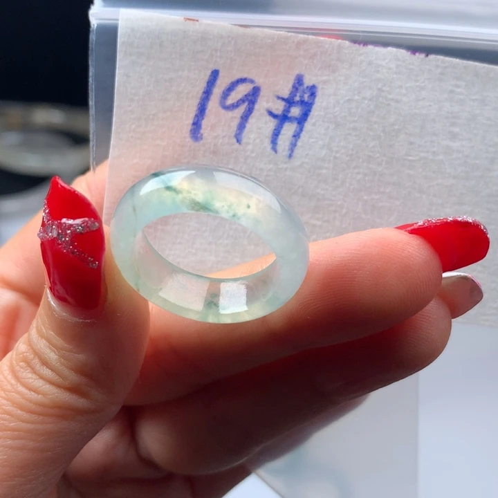 大***房定制翡翠未镶嵌戒圈