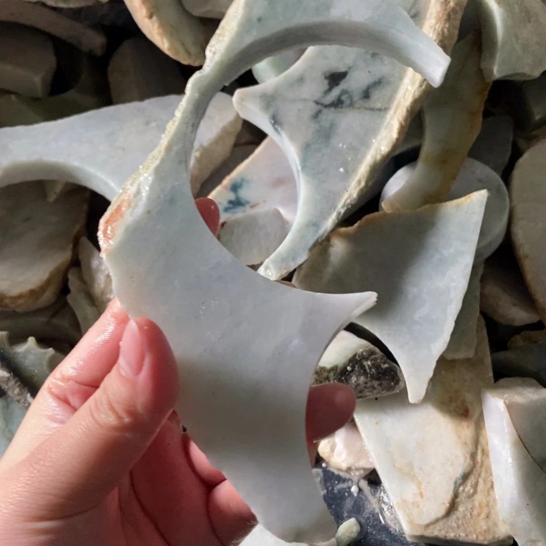 翡翠挂件未镶嵌天然翡翠