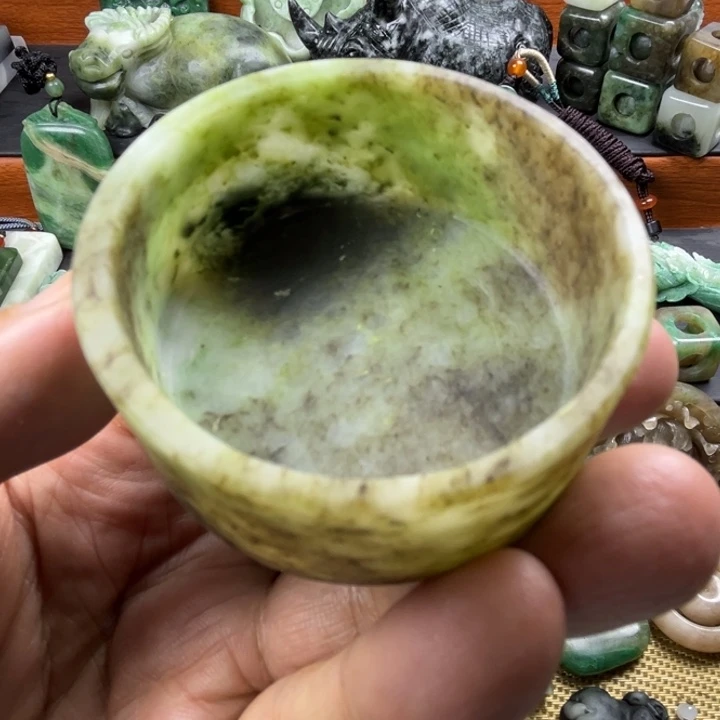 独山玉未镶嵌珠宝半成品