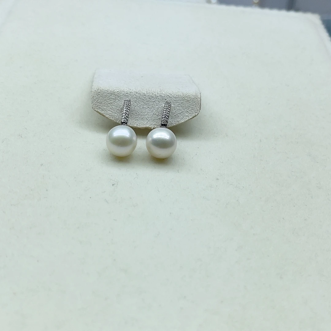 银S925镶嵌耳饰淡水珍珠