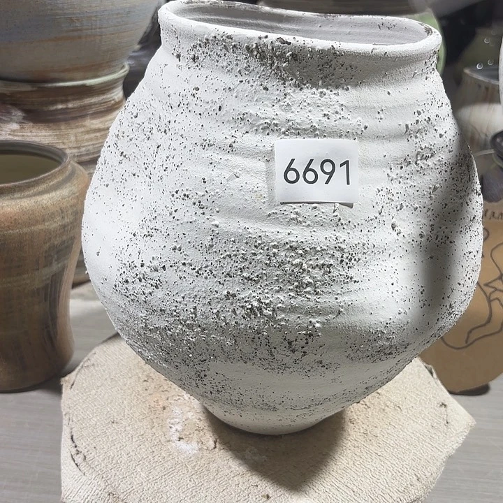 摆件高25，口13，无孔，6691