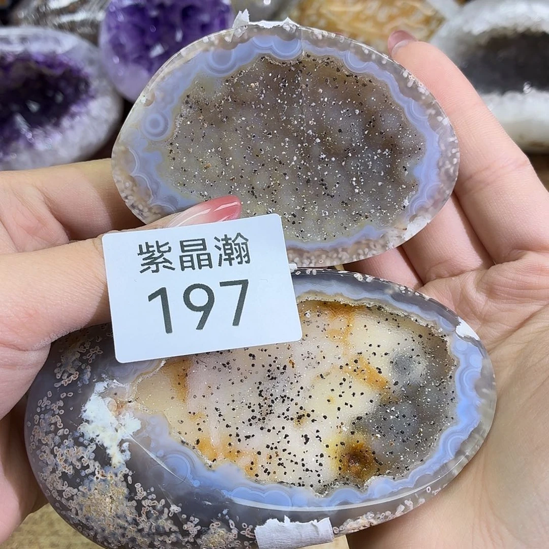 未镶嵌水晶大型摆件（非配饰）