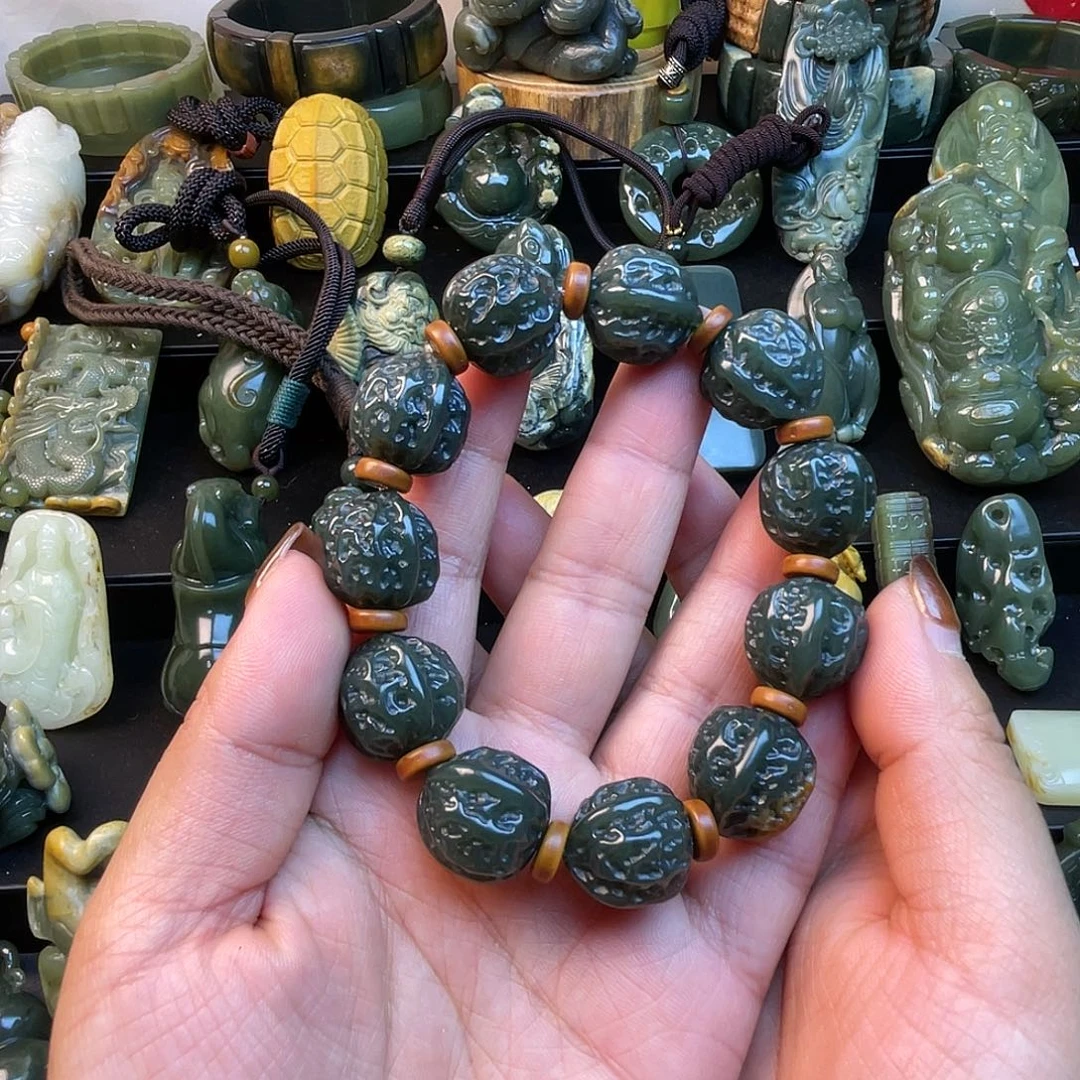 透闪石质玉未镶嵌手链