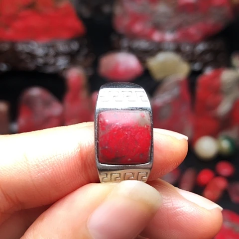 昌化鸡血石昌化鸡血石戒指