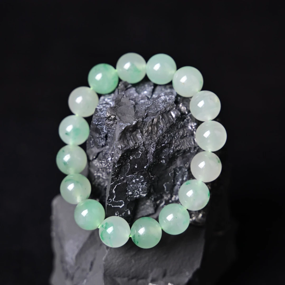 石英质玉手环天然非洲翠/独龙玉飘花冰种手串多样性发其一 A070