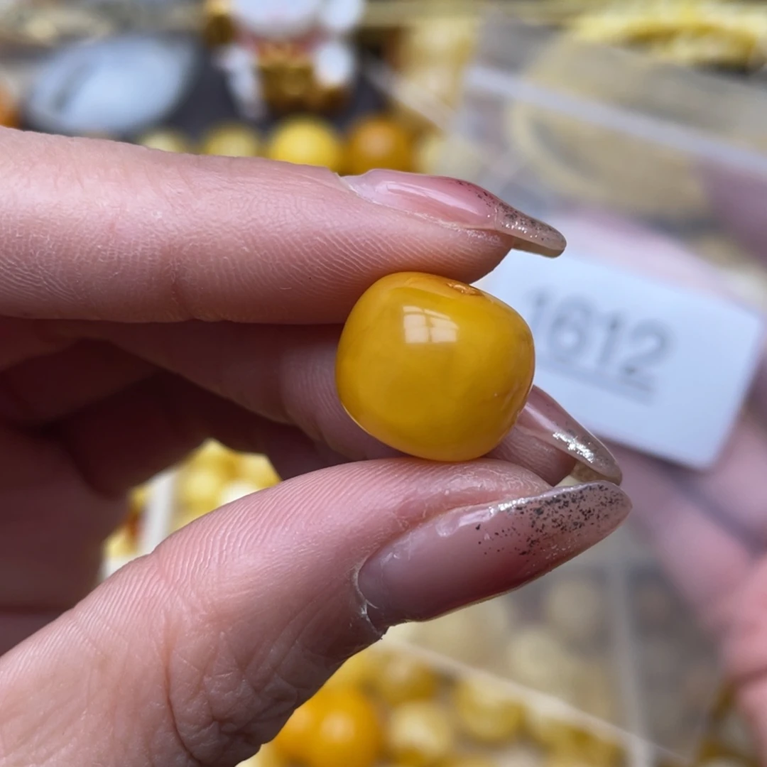 蜜蜡珠宝奇石未镶嵌北****肉小坑14.8