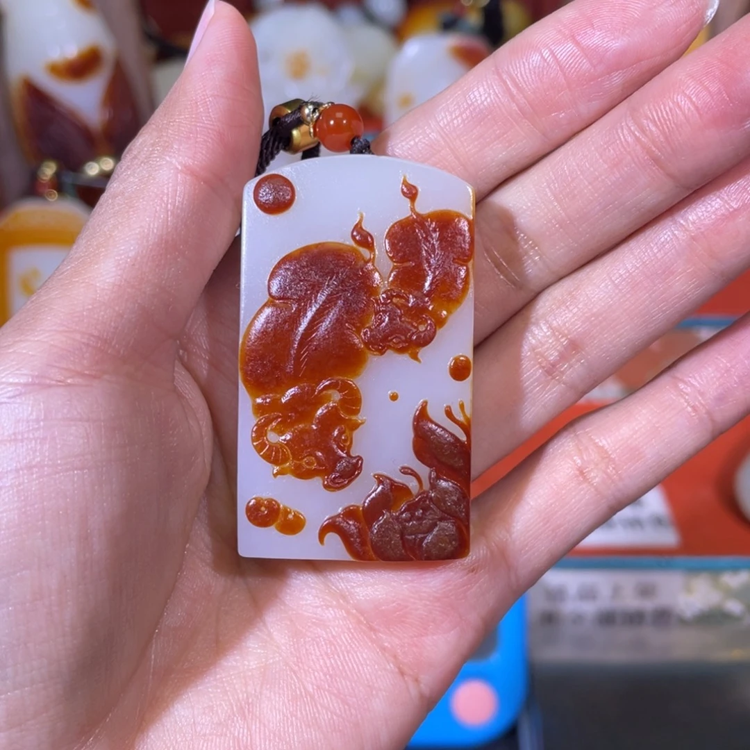 墨***。和田玉未镶嵌挂件