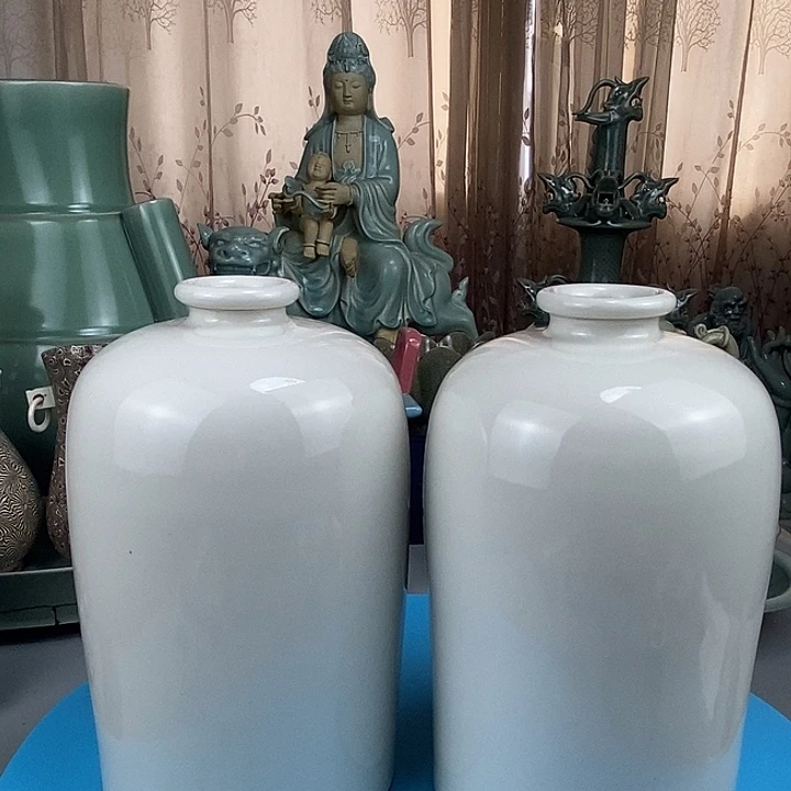 邢窑白瓷梅瓶一对