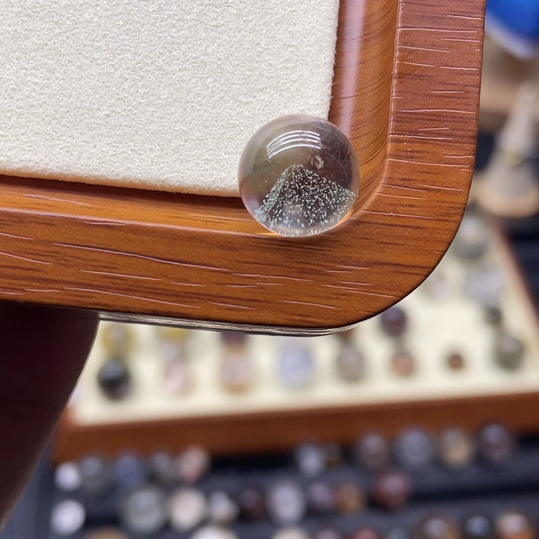 未镶嵌颈饰水晶翠幽灵金字塔