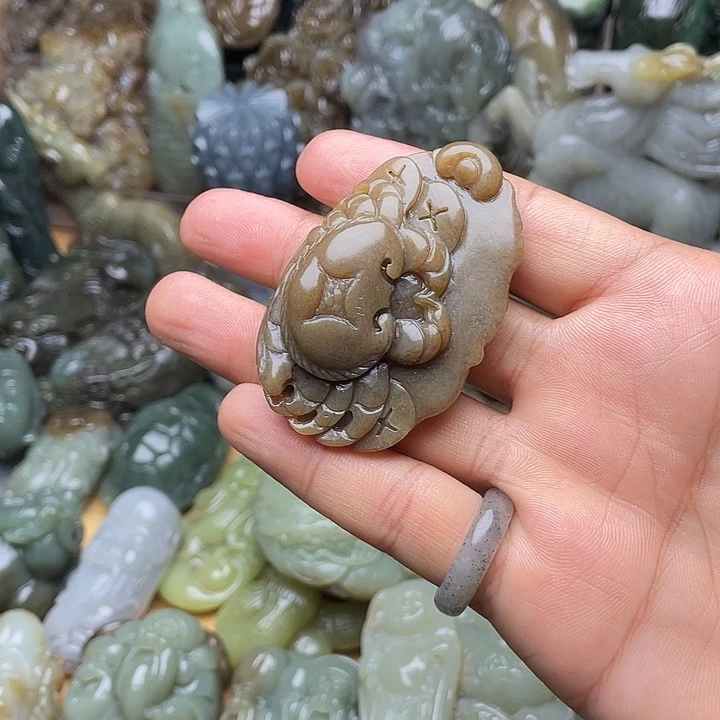 未镶嵌和田玉挂件