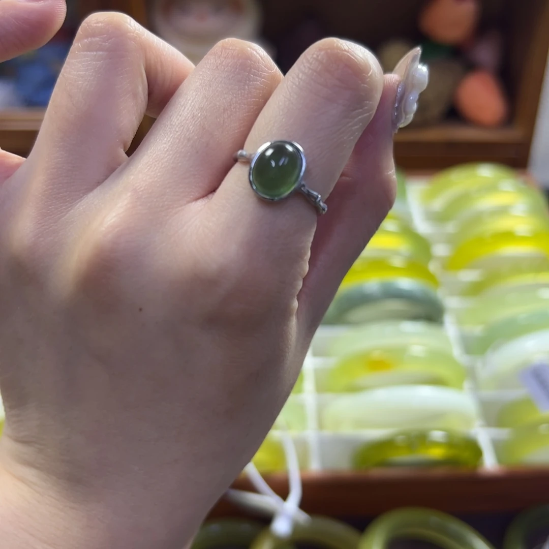 蛇纹石玉未镶嵌手镯43