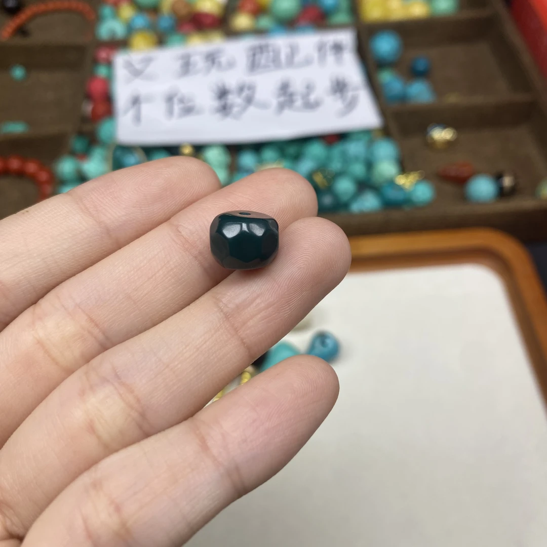 【D35】10×8mm老型墩子无相珠高瓷绿满工精雕散珠文玩配珠配饰手串