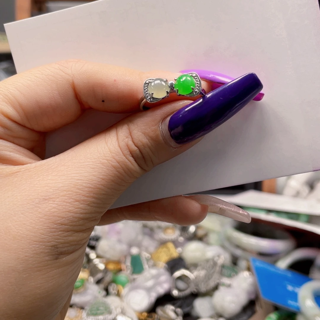 翡翠未镶嵌颈饰天然翡翠Ａ货