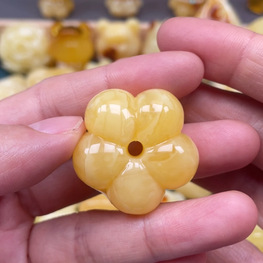 未镶嵌琥珀裸石蜜蜡