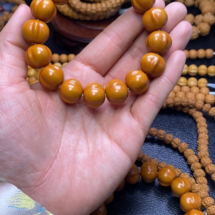 猴头核桃手串猴头