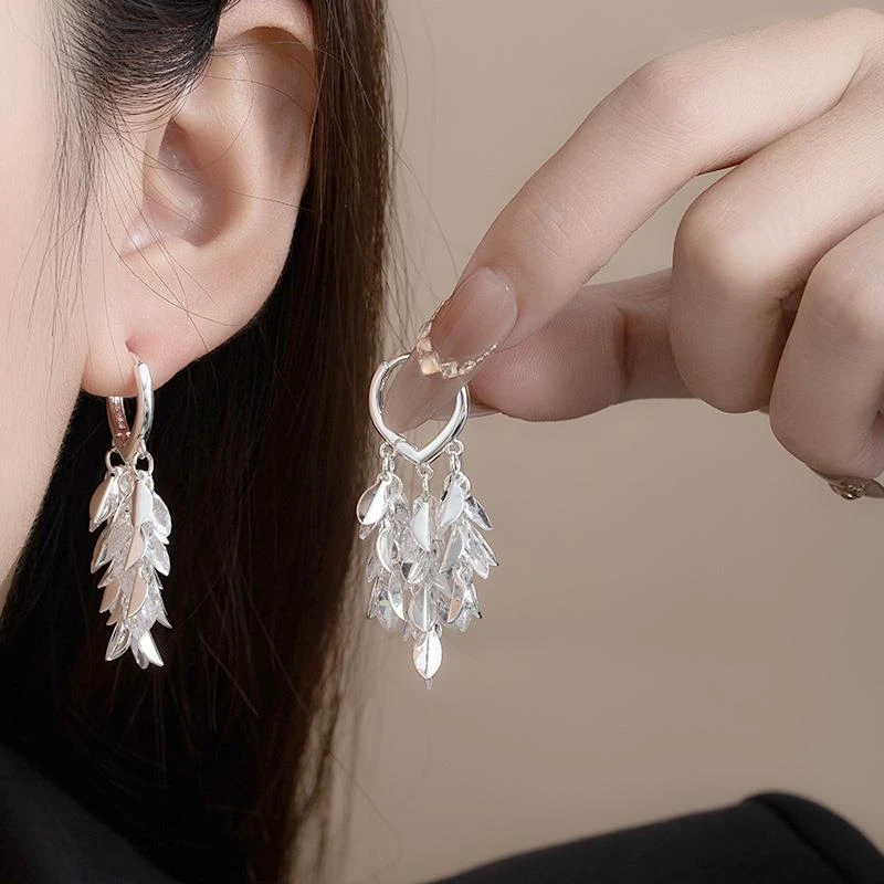 925银针新款超仙日常方圆脸显脸小耳饰波光粼粼银色麦穗叶锆石