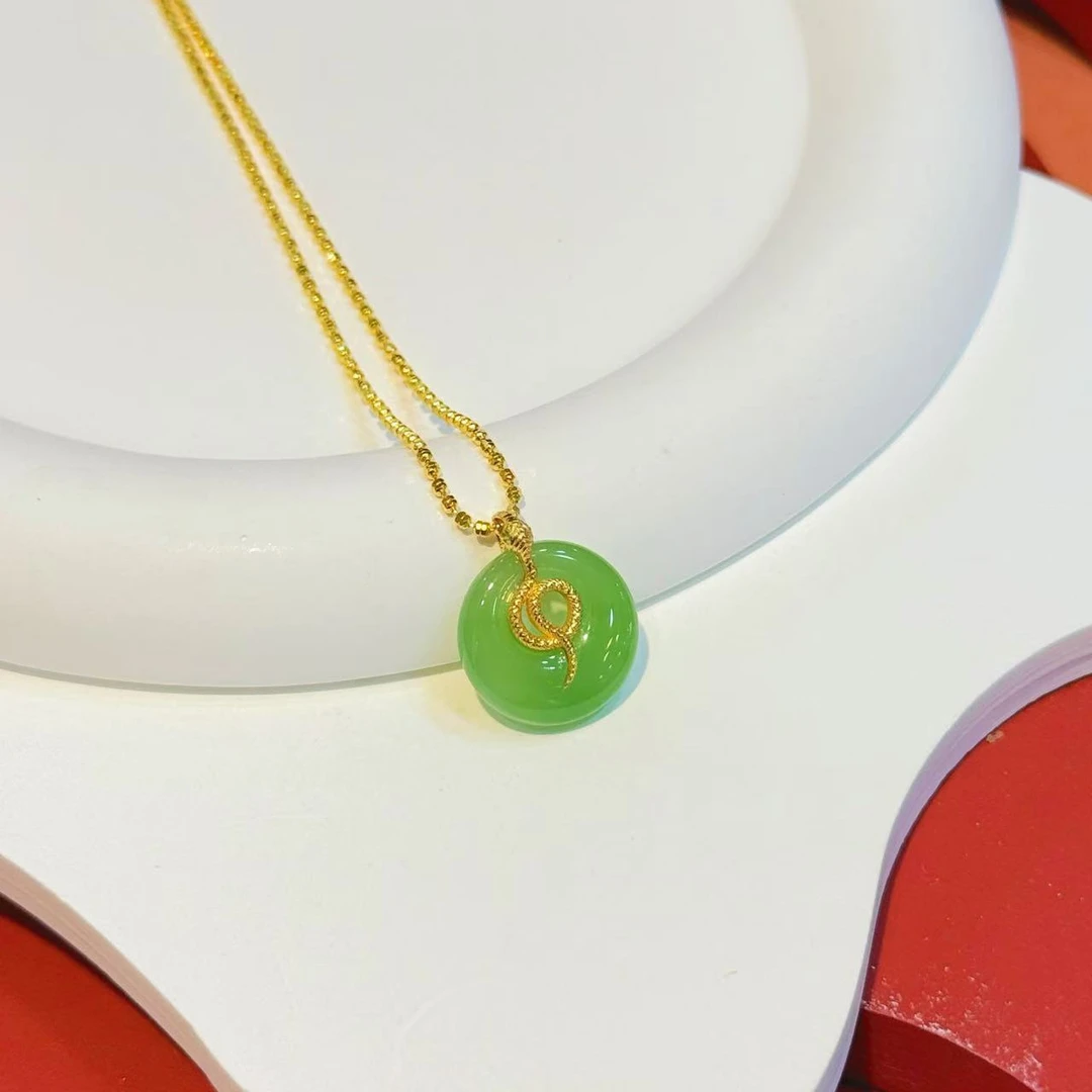 【红娘子】18K金蛇镶嵌和田玉苹果绿公主扣HNZ8783