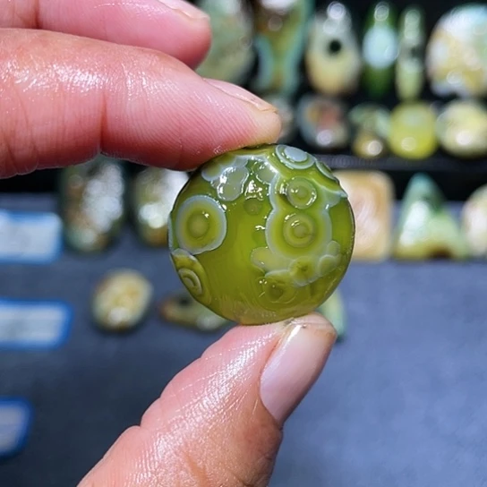 【闪购商品】未镶嵌玛瑙/玉髓珠宝奇石