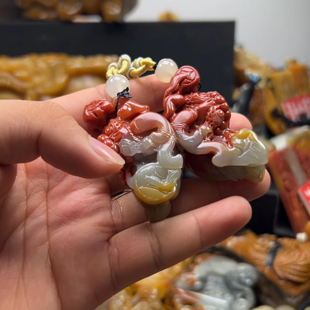 石英质玉（黄龙玉）未镶嵌黄龙玉
