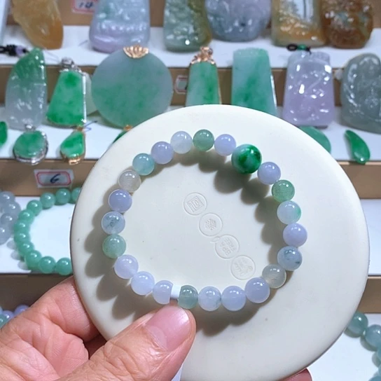 翡翠未镶嵌颈饰53