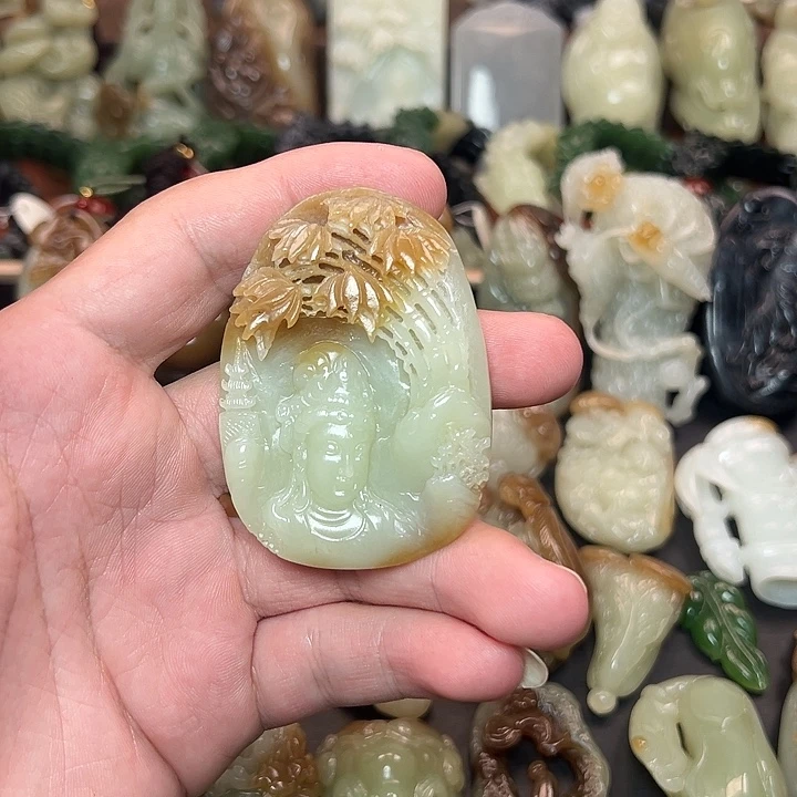 和田玉未镶嵌挂件