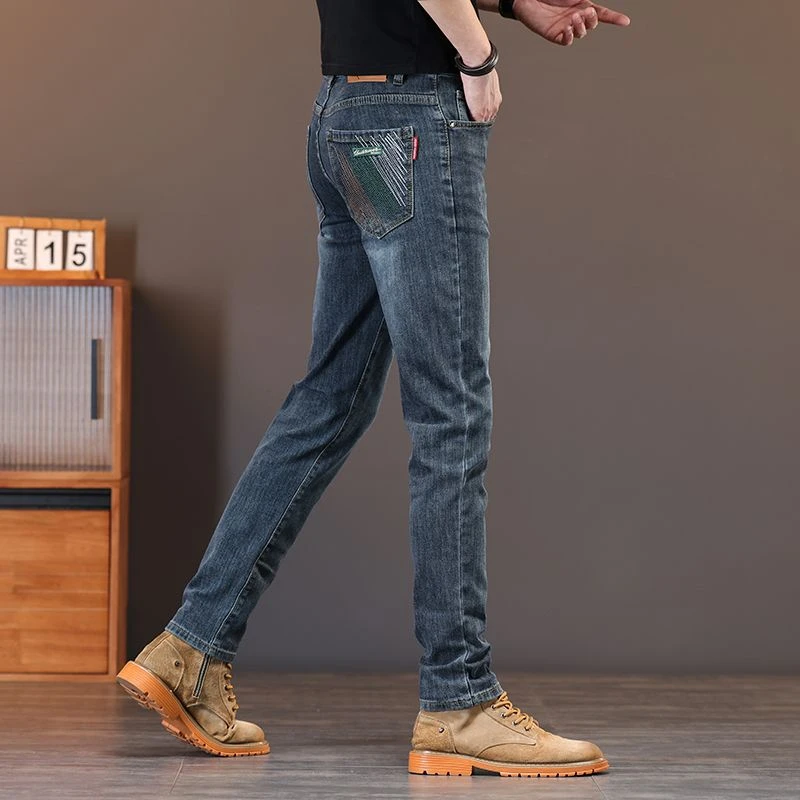 牛仔裤男士2025春季新款弹力修身刺绣小直筒百搭长裤子小脚裤潮流