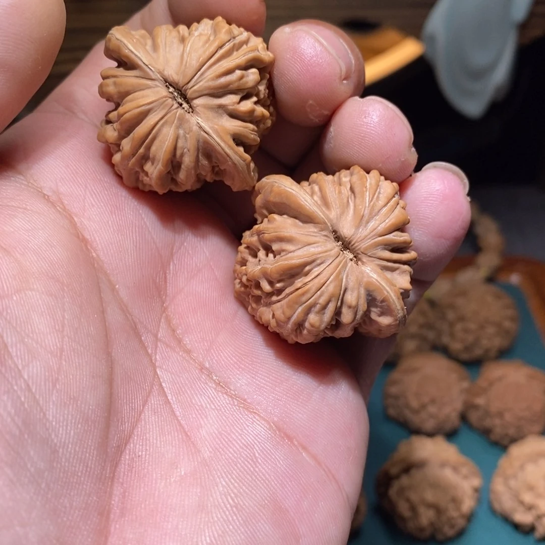 文玩核桃吊坠5***9四座楼37