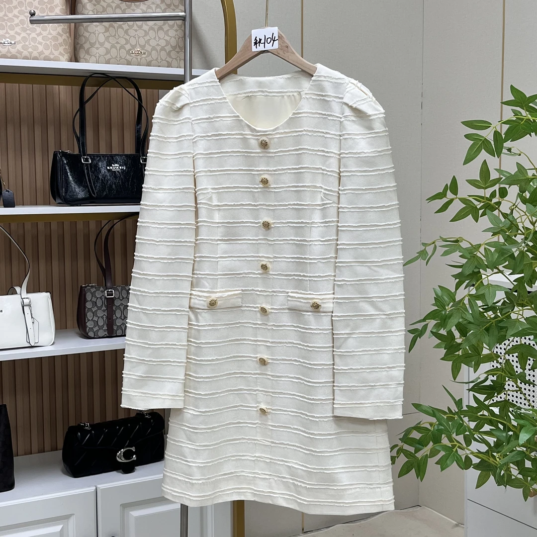 【秋-仓库-104】圆领单排扣秋季A字裙长袖连衣裙女装时尚