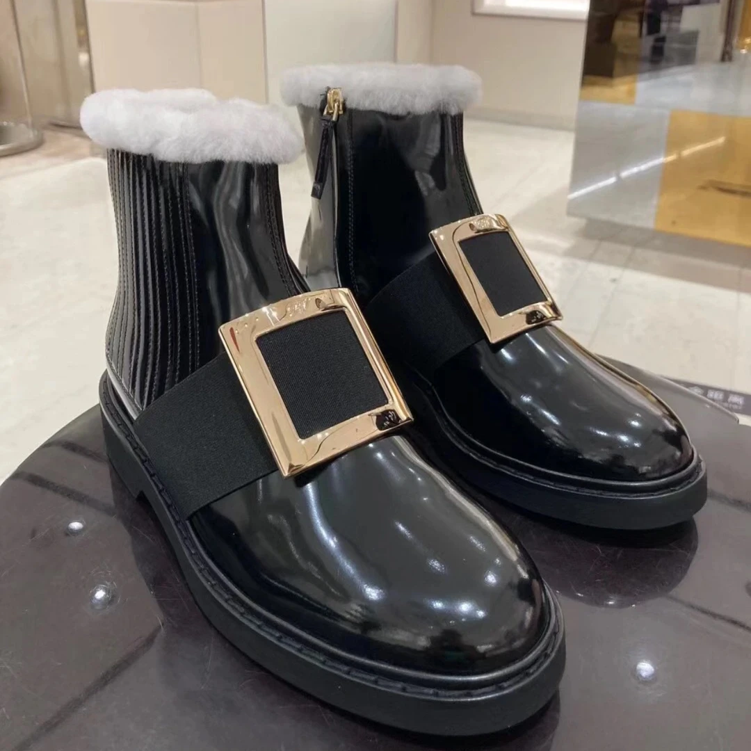 未使用 Roger Vivier/罗杰·维威耶 全新RV金扣黑色加绒短靴36.5码