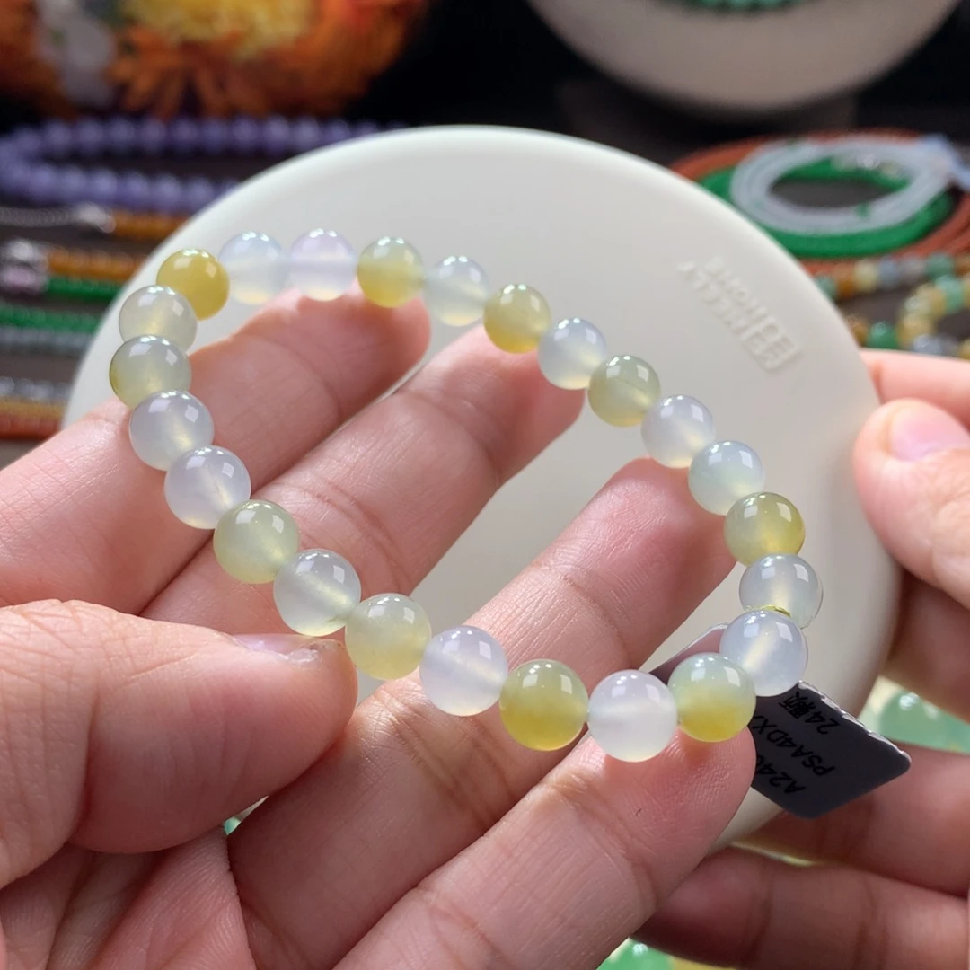 翡翠手链未镶嵌卡7.6冰胶手串