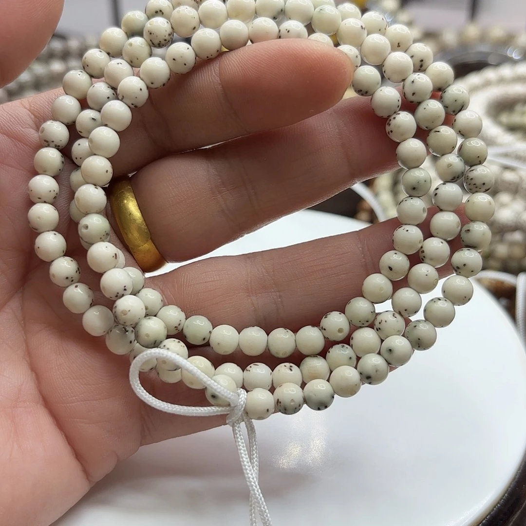 手串星月菩提6龙蛋通体绿包白大留白