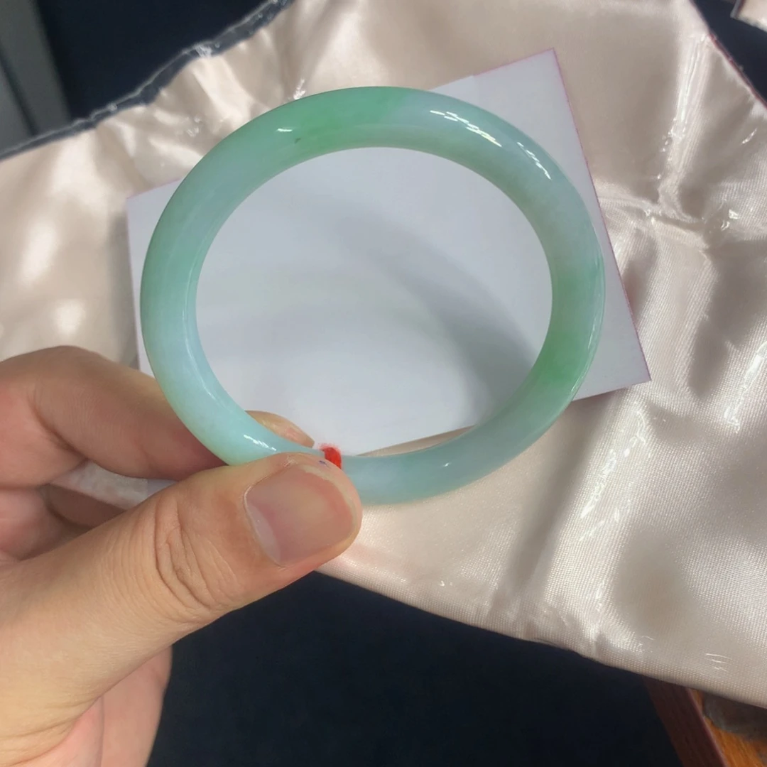 未镶嵌手镯翡翠翡翠手镯