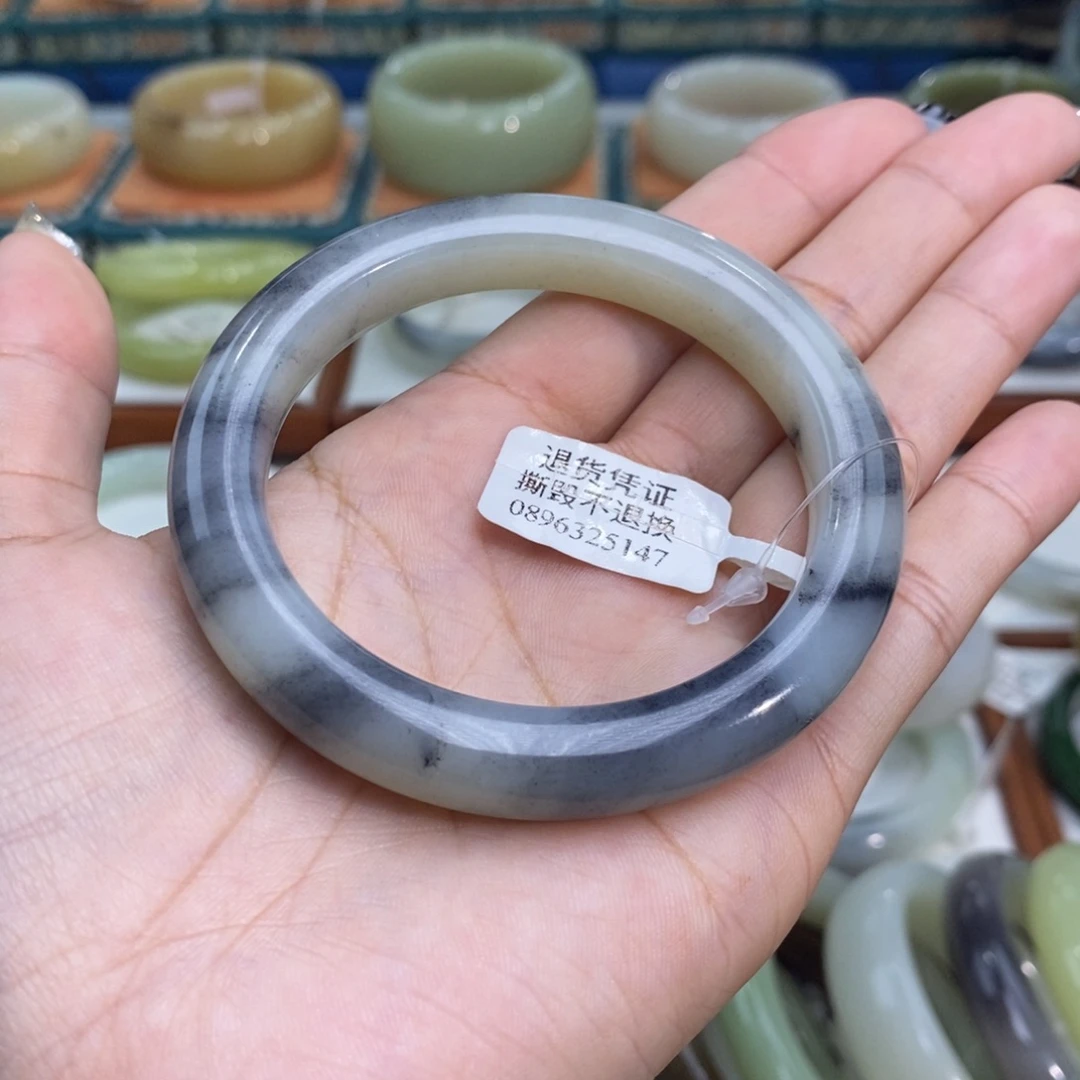 和田玉未镶嵌手镯和田玉籽青花5455