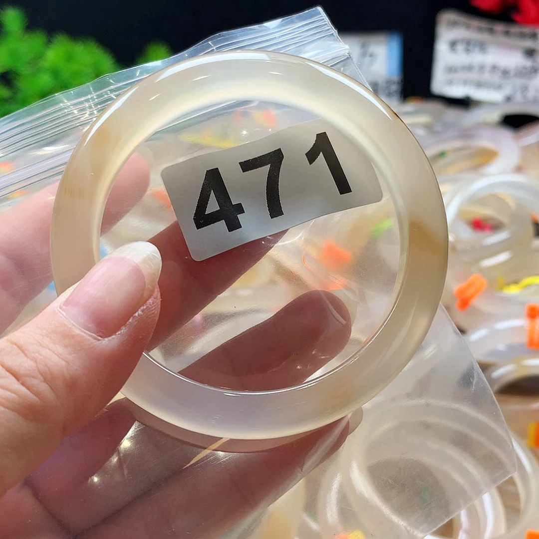 玛瑙/玉髓手镯未镶嵌