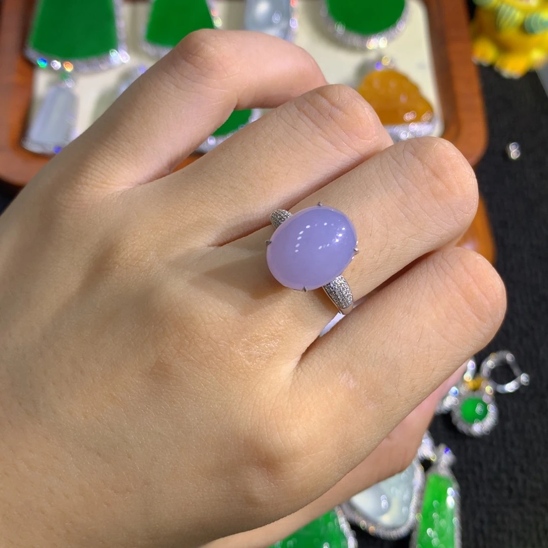 【闪购商品】18K金镶嵌戒指翡翠