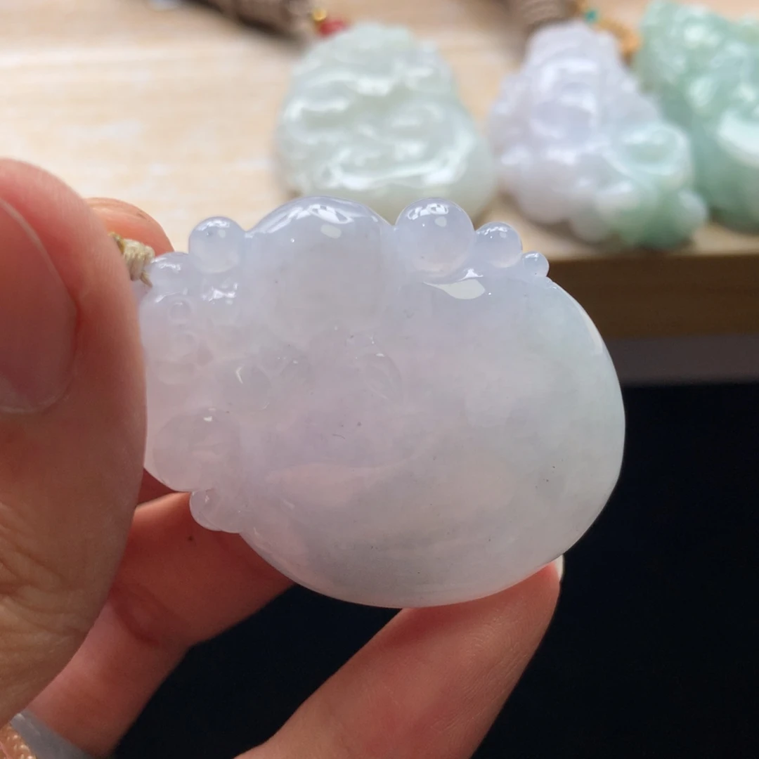 翡翠未镶嵌颈饰吊坠