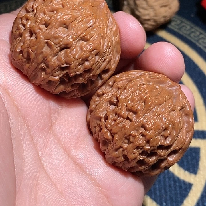 【闪购商品】文玩核桃吊坠星*雨皇家正圆